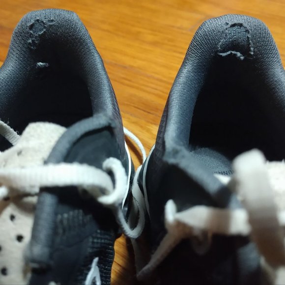 On Running Women Cloudflow 1 (original) Size 6 Black/Gray/White - Picture 11 of 15